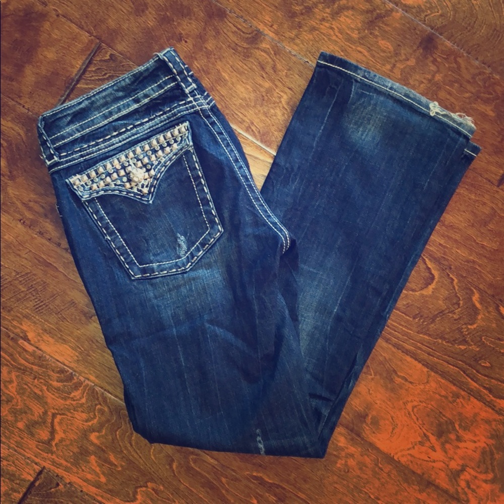 Miss Me Women’s size 31 Embellished boot cut jeans